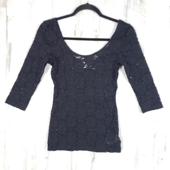 Pins & Needles Urban Outfitters Black Lace Scoop Neck 3/4 Sleeve Top Size XS - Picture 1 of 9